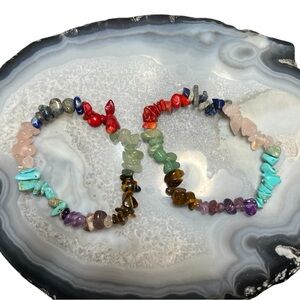 💜3 for 25 💜  Chakra Rainbow Real Crystal Chip Stretch Bracelet NWOT